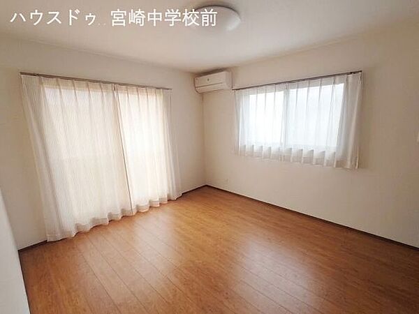 洋室を拡大表示