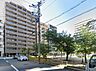 周辺：江戸堀西公園が目の前。
