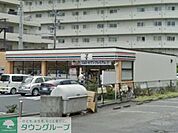 セブンイレブン横浜鴨居1丁目店 徒歩3分。 190m