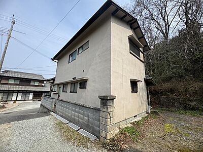 外観:カーポート2台分あります 外観:カーポート2台分あります