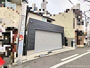 外観写真♪インナーガレージ2台分あり♪