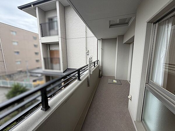 バルコニーを拡大表示