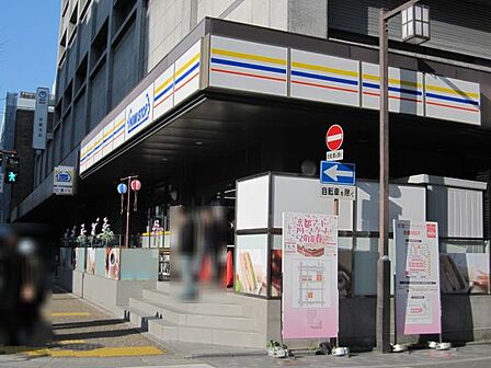 ミニストップ 烏丸三条店(219m)