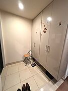 下駄箱収納も豊富で広々とした玄関です！