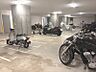 その他：【バイク置場（1F）】地下1Fにもバイク置場があります