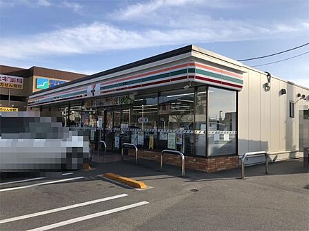 セブンイレブン 猪名川伏見台1丁目店(556m)