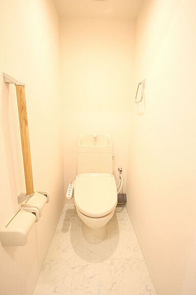 画像8:個室トイレ