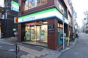 ファミリーマート　池下駅前店