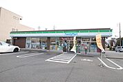 ファミリーマート　名東牧の原店