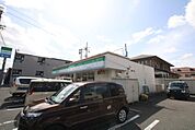 ファミリーマート　打出二丁目店