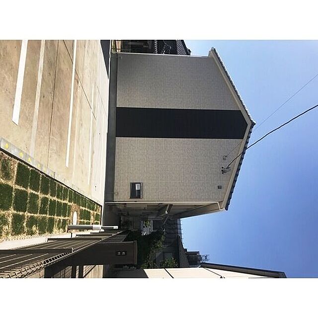 2 / 11