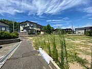 静かで住みやすいエリアです。