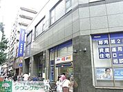みずほ銀行高井戸特別出張所 徒歩12分。銀行 930m