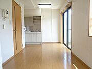 南向きの明るいお部屋です
