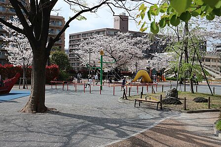 東品川公園(520m)