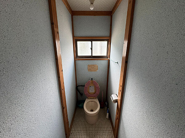 トイレを拡大表示