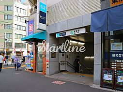 根津駅(東京メトロ 千代田線) 徒歩6分。 480m