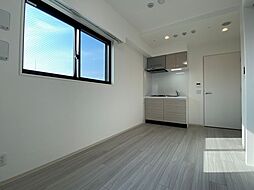 ドゥーエ入谷II 201 2階1LDKのリビング/ダイニング