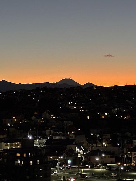夕焼けの富士山