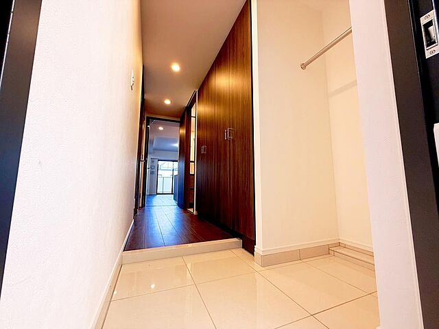 玄関 プロスタイルウェルスお花茶屋　DefiT 2階/-