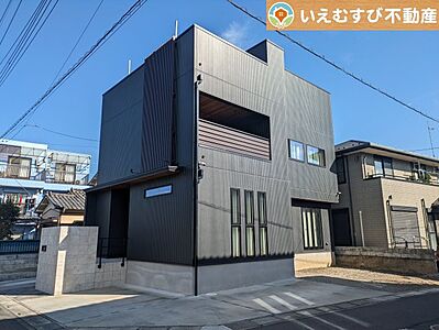 外観：シンプルモダンテイストの飽きのこない外観！　実際に現地を見学したり、ご内覧頂ければ新居での夢が膨らみますよね♪