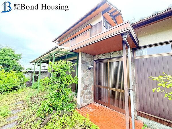玄関を拡大表示