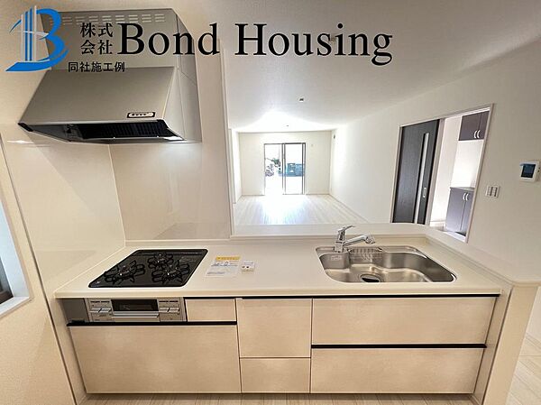 キッチンを拡大表示