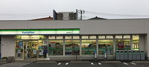 画像25:【コンビニエンスストア】ファミリーマート　船橋湊町店まで523ｍ