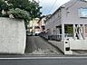 その他：路地状敷地ですが、当然、敷地面積に含まれます。路地状部分については、隣地との協定書による通路利用の約束があります。