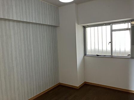 クロス貼り替え済みです。