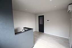 広島電鉄宮島線 草津南駅 徒歩5分の賃貸アパート 3階1LDKのリビング/ダイニング