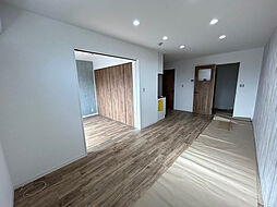 JR可部線 古市橋駅 徒歩8分の賃貸アパート 3階1LDKのリビング/ダイニング