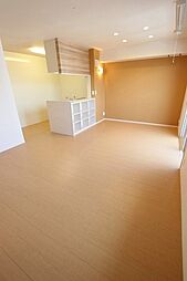 JR可部線 七軒茶屋駅 徒歩12分の賃貸アパート 2階2LDKのリビング/ダイニング