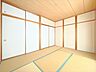 和室：押入れ収納でお部屋の整理整頓も簡単。物がすっきり収まり、毎日の暮らしにゆとりと快適さをプラスします。