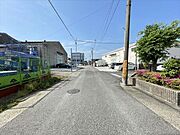 近隣にはスーパーやドラッグストアも充実して安心して新生活をスタートしていただけます◎
