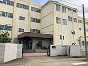 【名古屋市立北中学校】「自主 創造 敬愛」を校訓に掲げています。 780m