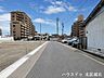 その他：【南側前面道路】幅員約6.0ｍ前面道路。街並みが開放的で圧迫感がありません。車をゆったりと出し入れすることができます。