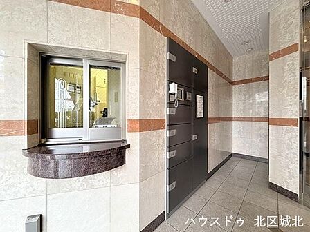 【管理人室】管理人室を備え、管理体制にも配慮されたマンションです。