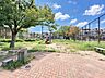 周辺：【中味鋺公園】滑り台、ブランコ、砂場のある、縦に長い公園です。味鋺小学校、北中学校から徒歩3分くらいの位置にあるので子どもたちも遊びに来やすい場所となっています。 210m