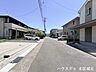 その他：【南側前面道路】幅員約7.0ｍ前面道路。道路幅にゆとりがあるので、車種を選びません。大きめの車に乗りたい方にもオススメです。また、車をゆったりと出し入れすることができます。