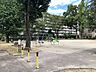 周辺：【萩野公園】ボールで遊べる広場と、すべり台やブランコなど遊具がある広場と分かれている公園です。 170m