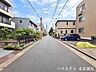 その他：【北側前面道路】幅員約5.4ｍ前面道路。2台の車がすれ違うことが出来る道幅です。道幅が広すぎると交通量が増えてしまうのも心配ですので、これぐらいが理想的な道幅なのかもしれませんね。