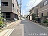 その他：南側約5.9ｍ道路幅にゆとりがあるので、車種を選びません。大きめの車を乗りたい方にもオススメです。