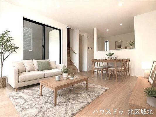 リビング/ダイニング 北区山田4丁目 中古一戸建て