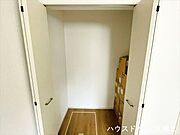 クローゼットが備わっていることで、居室として利用する際も使い勝手が良いですね。