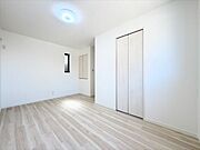 インテリアの配置も考えやすい造りになっています。また、周辺からの視線も気にすることなく生活できます。