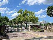 【名古屋市立北陵中学校】「力合わせ 夢湧く北陵 ―認め合い、主体的に行動する生徒の育成―」を努力目標に掲げています。 2260m