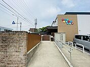 【まことたまいけ保育園】2017年10月に開園。入園対象年齢0歳 (生後6か月)から就学前まで利用定員合計　60名開所時間7
