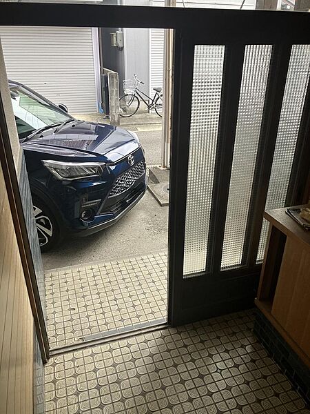 玄関を拡大表示