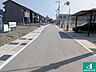 その他：周辺は閑静な住宅街！前面道路広々で車の出し入れも便利です。駐車が苦手な方でも安心して車庫入れできます！